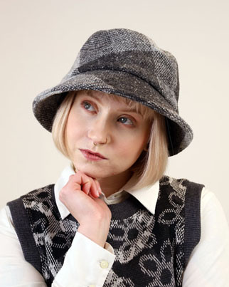 Ainamuoti Merete Irish Tweed Bucket